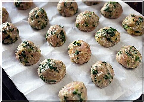 Meatballs with spinach, very simple recipe that can be made with children