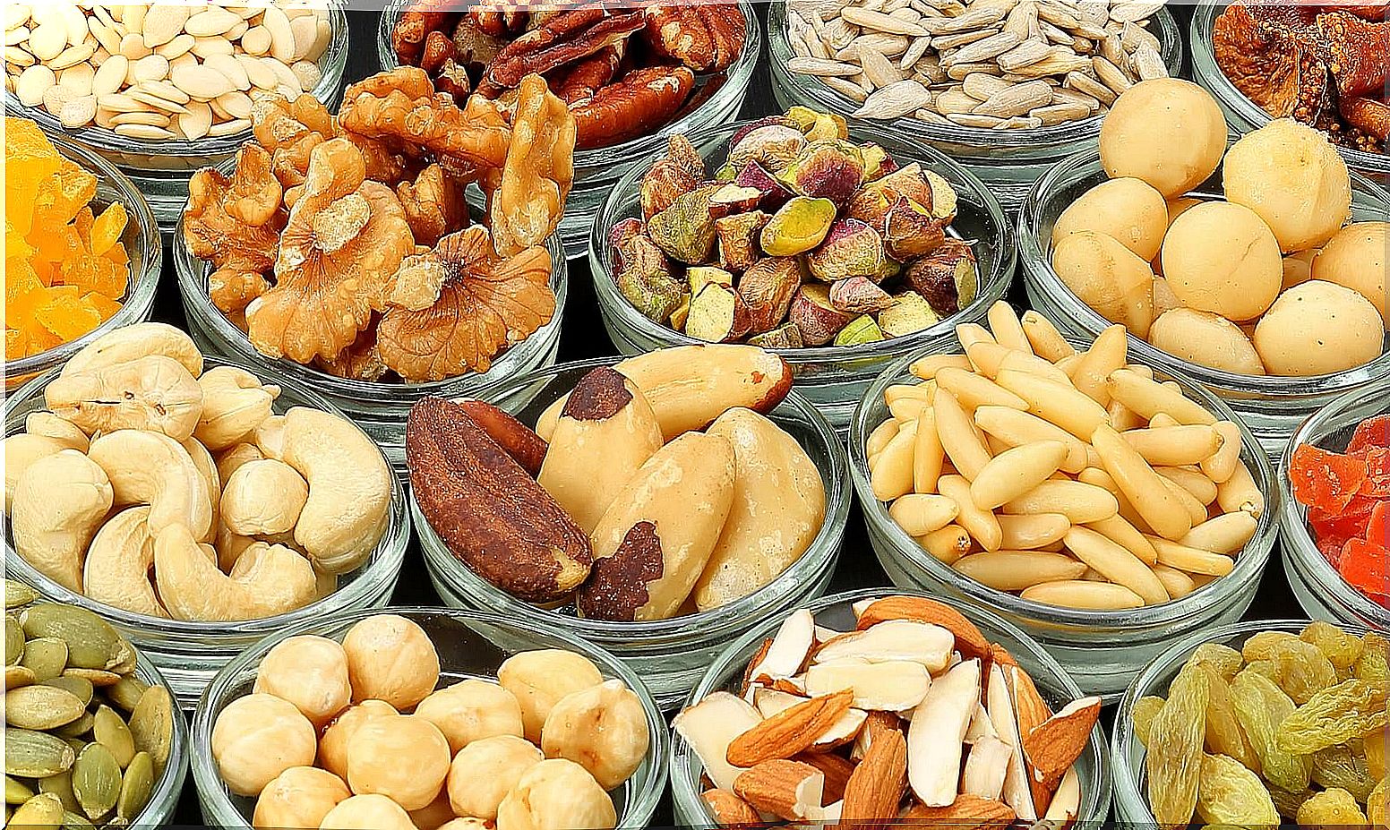 Assortment of dried fruits. 