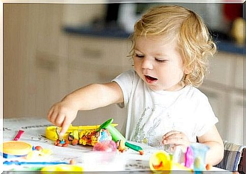 8 games for 2-year-olds to develop their skills