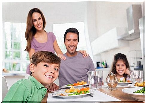 Family meals improve academic performance.
